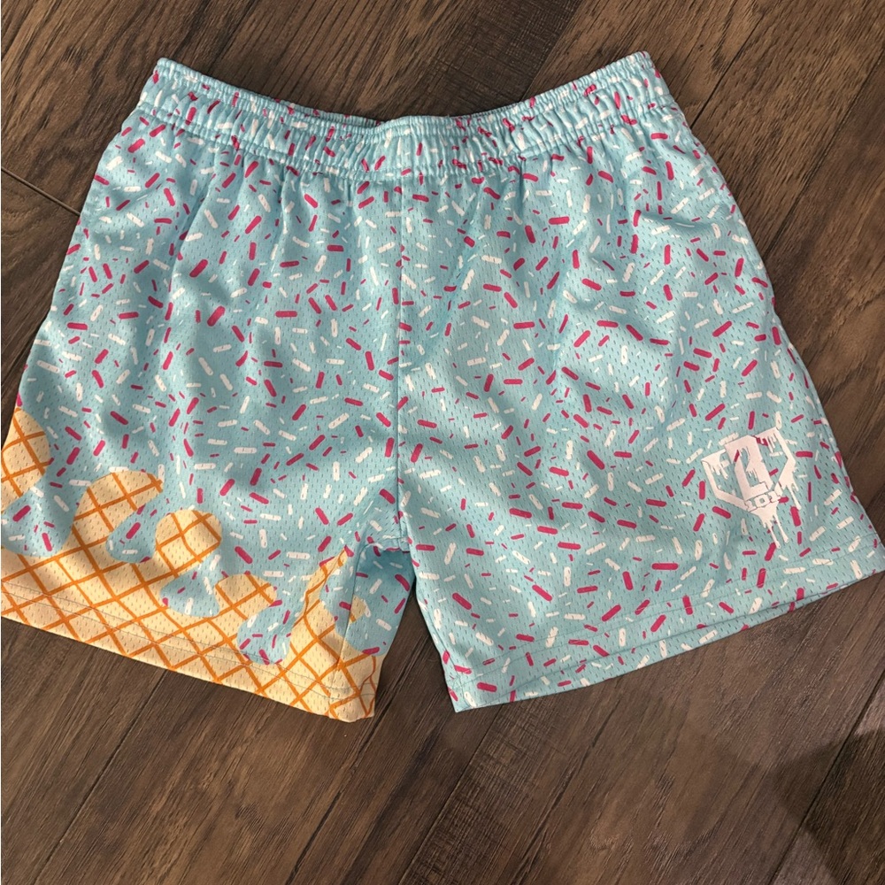 Baseball Lifestyle 101 light blue Ice Cream shorts